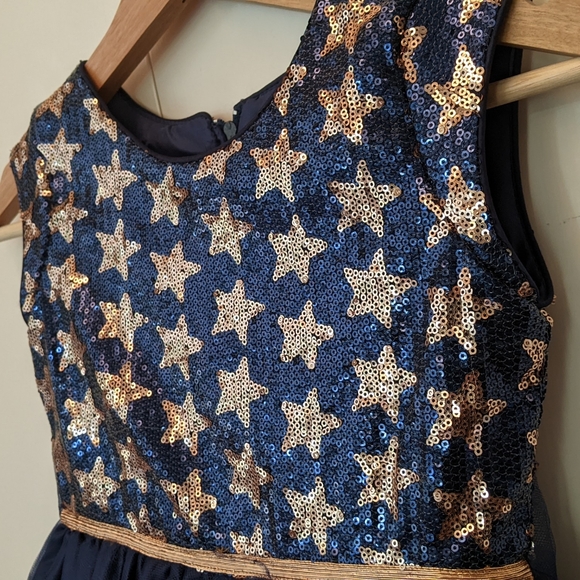 💙⭐ Dorissa Formal Dress Sequin Navy Gold Stars Tulle Girls Size 7 - Picture 3 of 10